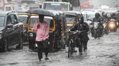 Mumbai Battered by Heavy Rains, More Showers Expected Till August 18; IMD Issues Alert

