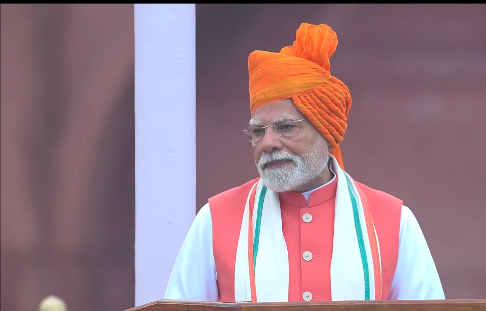 'Won't Bow to Nuclear Pressure': PM Modi Hails Op Sindoor, Warns Pakistan in I-Day Speech